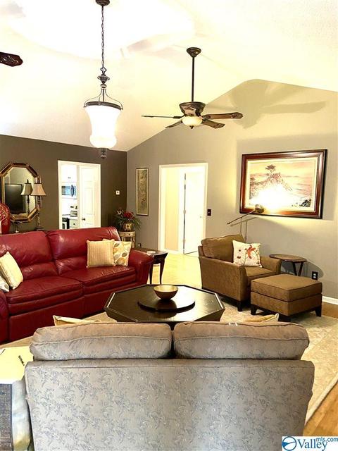 335 Ray St, Centre, AL 35960 photo 5