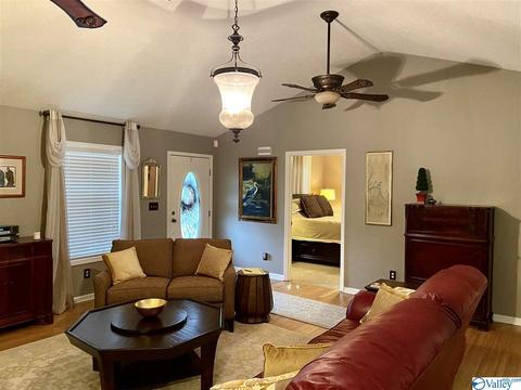 335 Ray St, Centre, AL 35960 photo 4