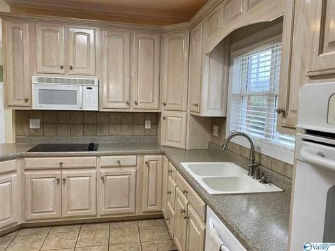 7 Forest Home Dr, Trinity, AL 35673 photo 7