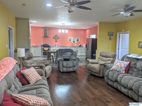 1171 S Main St, Section, AL 35771 photo 7