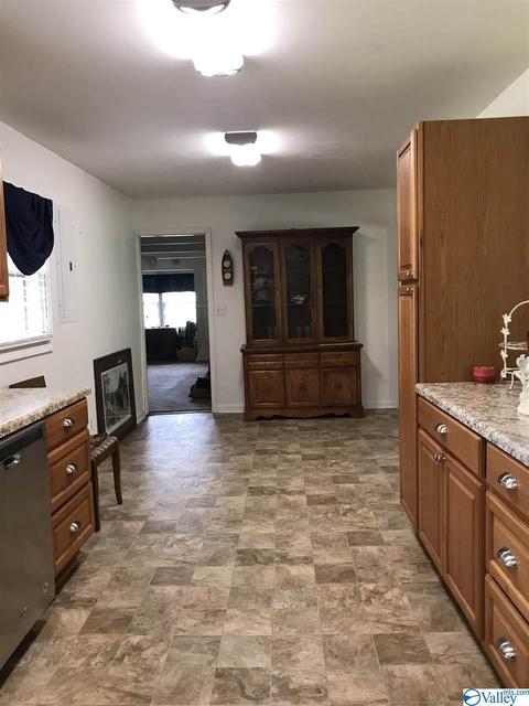 4264 County Road 217, Trinity, AL 35673 photo 5