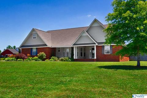 690 Cloverleaf Cir, Killen, AL 35645 photo 3
