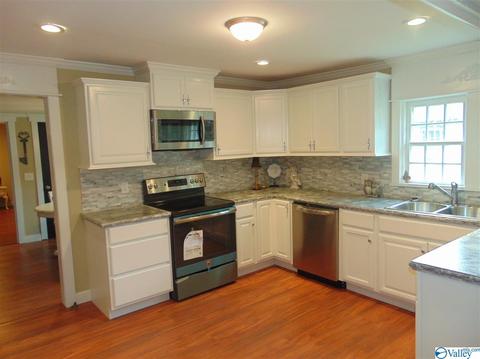 17 3rd St NE, Arab, AL 35016 photo 6