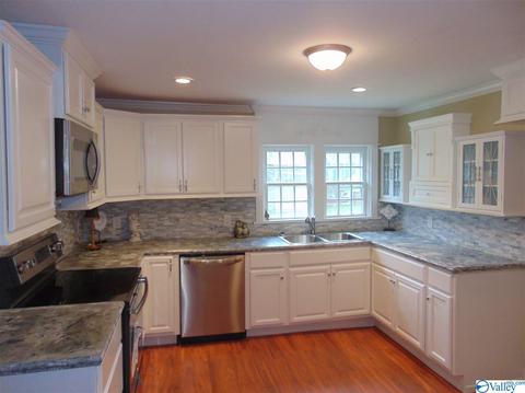 17 3rd St NE, Arab, AL 35016 photo 7