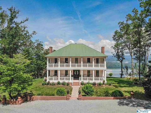 847 Scenic Dr, Section, AL 35771 photo 1