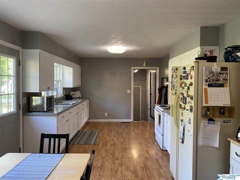 205 S Seneca Dr, Trinity, AL 35673 photo 4