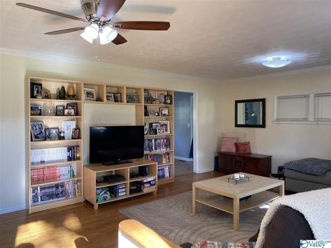 205 S Seneca Dr, Trinity, AL 35673 photo 3