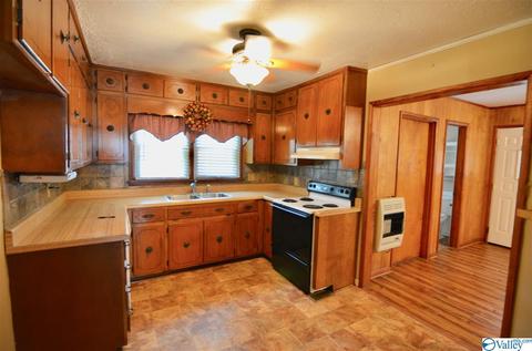 105 Wright Cir, Gadsden, AL 35901 photo 6