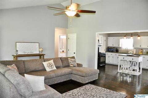 4185 Ruth Rd, Arab, AL 35016 photo 3
