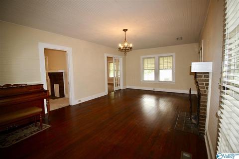 1104 E Main St, Centre, AL 35960 photo 4