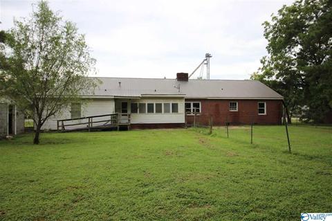 400 Cedar Bluff Rd, Centre, AL 35960 photo 2
