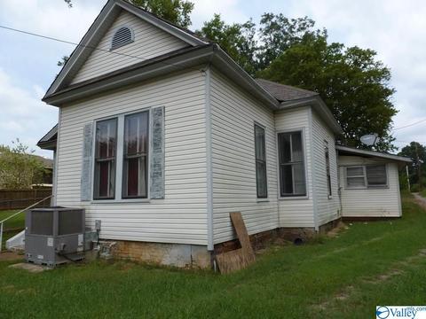 1608 E 26th St, Sheffield, AL 35660 photo 2