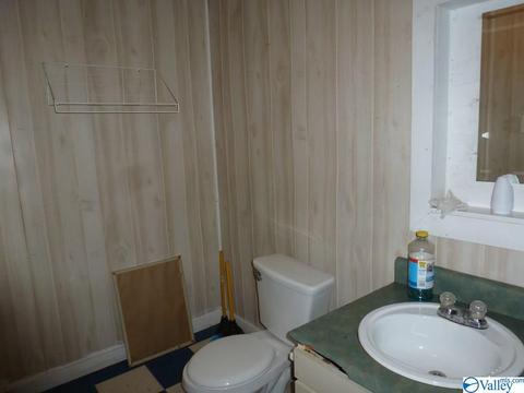 1608 E 26th St, Sheffield, AL 35660 photo 9