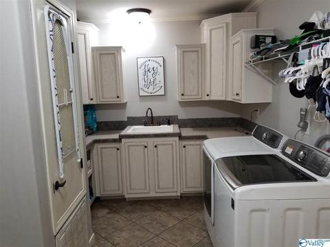 196 Mccutcheon Loop Rd, Laceys Spring, AL 35754 photo 16