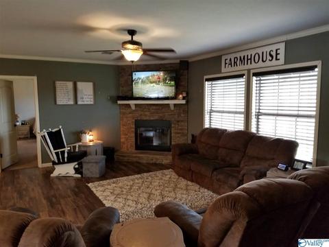 196 Mccutcheon Loop Rd, Laceys Spring, AL 35754 photo 12