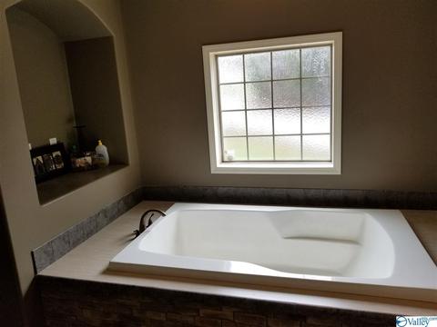 196 Mccutcheon Loop Rd, Laceys Spring, AL 35754 photo 23