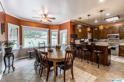 535 Ashley Dr, Grant, AL 35747 photo 4
