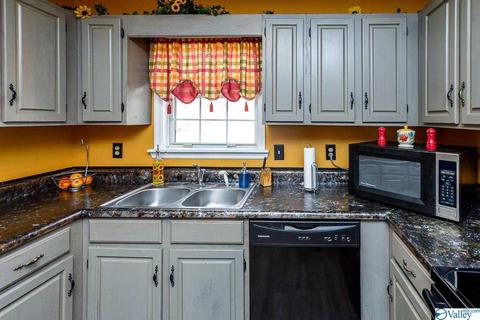 221 Ghost Hill Rd, Trinity, AL 35673 photo 3