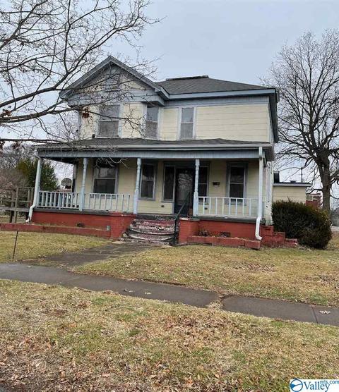 100 W Bryan St, Athens, AL 35611 photo 1
