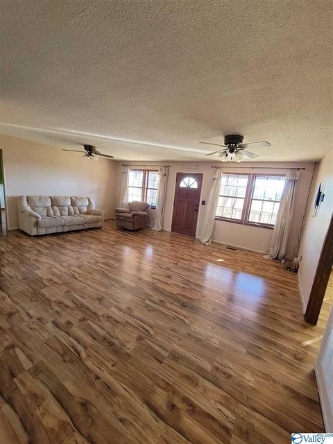 304 Brian Dr, Ardmore, AL 35739 photo 2