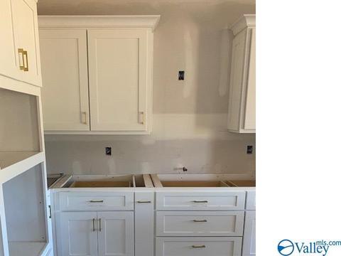 22580 Sharp Rd, Athens, AL 35613 photo 6