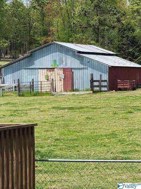555 Frontier Rd, Arab, AL 35016 photo 3