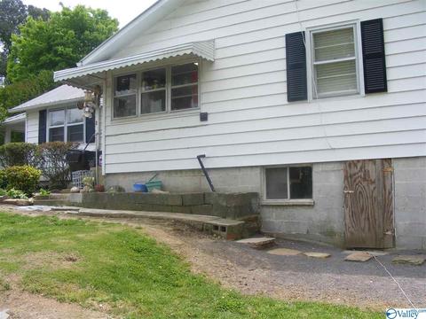 355 County Road 123, Dutton, AL 35744 photo 2