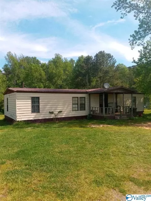 942 County Road 115, Section, AL 35771 photo 1