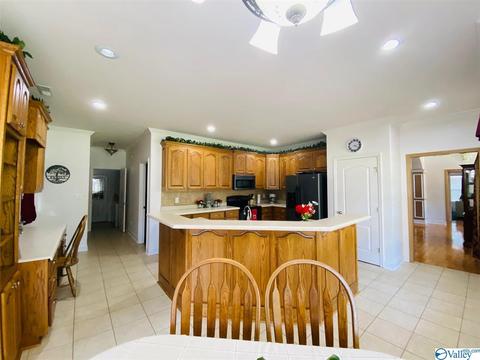 20343 Executive Dr, Tanner, AL 35671 photo 8