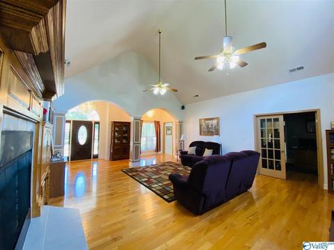 20343 Executive Dr, Tanner, AL 35671 photo 5