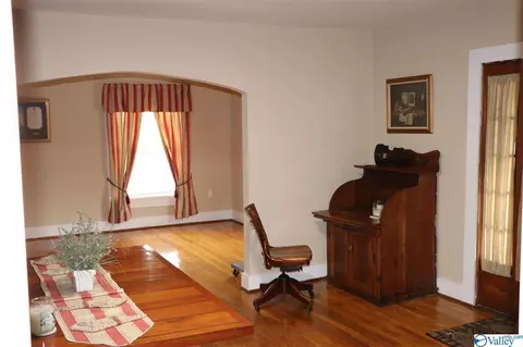 524 E Willow St, Scottsboro, AL 35768 photo 12