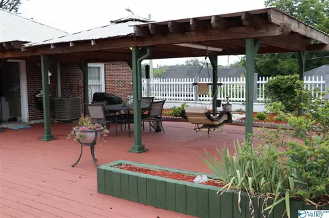 524 E Willow St, Scottsboro, AL 35768 photo 16