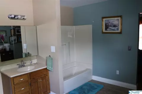 524 E Willow St, Scottsboro, AL 35768 photo 6