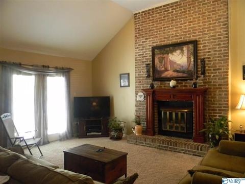 124 Dee Ann Rd, Trinity, AL 35673 photo 4