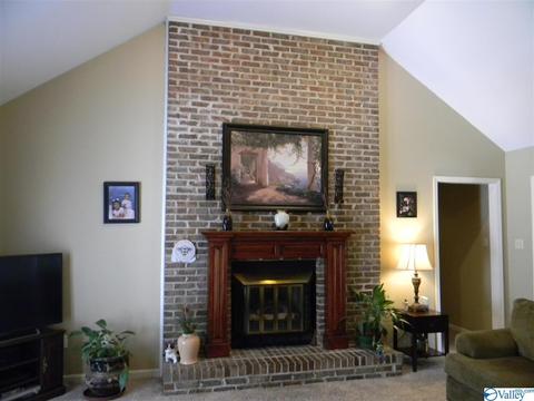 124 Dee Ann Rd, Trinity, AL 35673 photo 3