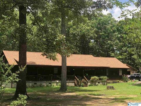 5280 Oak Tree Ln, Cedar Bluff, AL 35959 photo 1