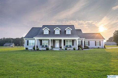 80 Emery Cir, Section, AL 35771 photo 1