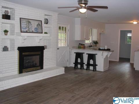 338 N Seneca Dr, Trinity, AL 35673 photo 3