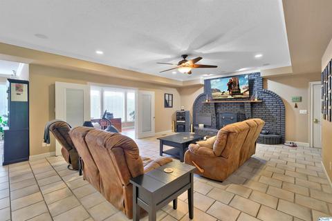 702 E Riverview Dr, Glencoe, AL 35905 photo 6