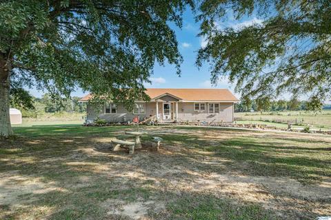 14865 Grubbs Rd, Athens, AL 35611 photo 2