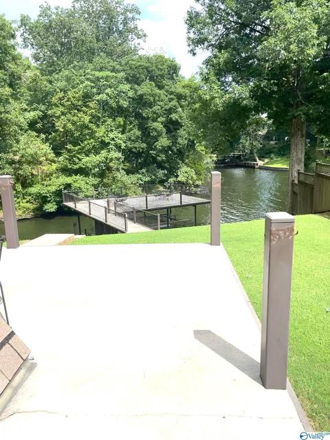 380 Cedar Point Ln, Killen, AL 35645 photo 2