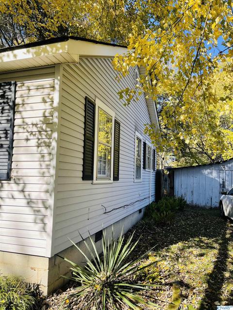 207 E Mcclellan St, Athens, AL 35611 photo 4