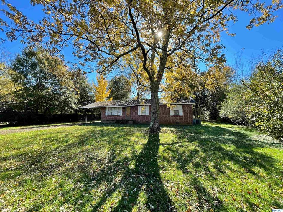 1502 Pinedale St, Athens, AL 35611 5 Photos MLS 1795429 Movoto