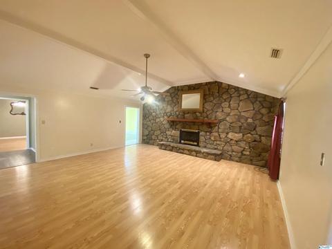 188 Meadowview Dr, Trinity, AL 35673 photo 5