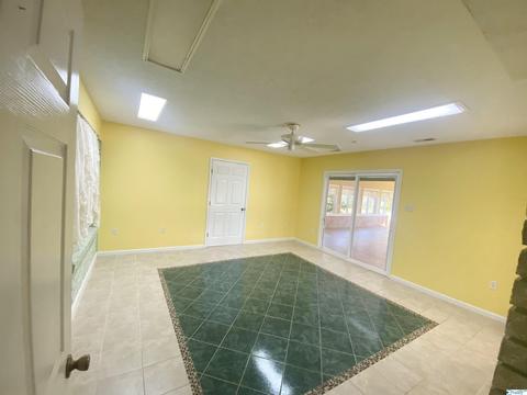 188 Meadowview Dr, Trinity, AL 35673 photo 9