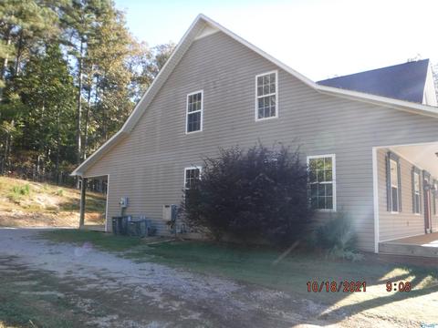 426 Nancy Dr, Glencoe, AL 35905 photo 2