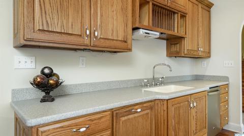 2188 E Upper River Rd, Decatur, AL 35603 photo 13