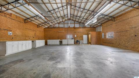 2188 E Upper River Rd, Decatur, AL 35603 photo 7