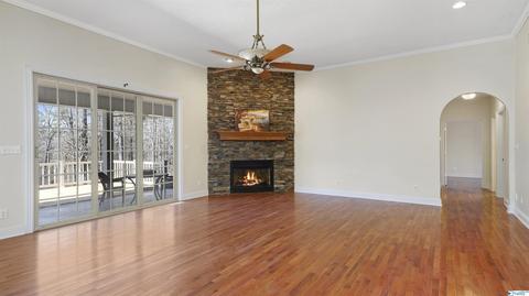 2188 E Upper River Rd, Decatur, AL 35603 photo 4