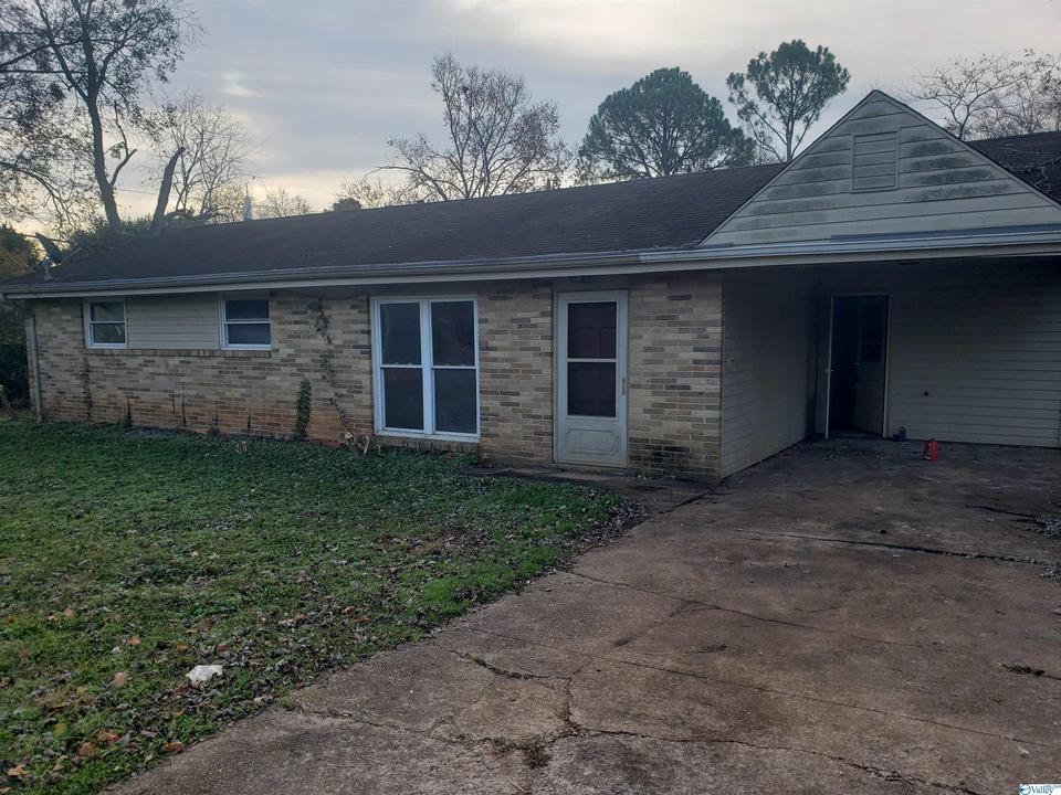 6303 Sheri Dr, Huntsville, AL 35806 16 Photos MLS 1796209 Movoto